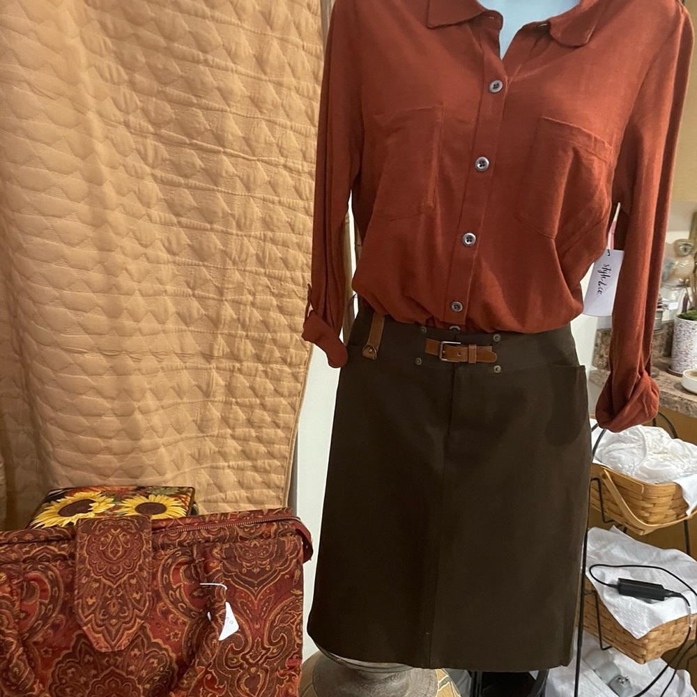 🍁Autumn button down🍁 - Picture 3 of 16